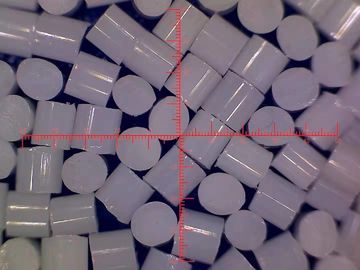 Forma cilíndrica de voladura de los gránulos de la PC de los medios plásticos de Rockwell de la dureza 70