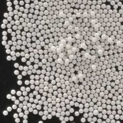 0.1 - densidad a granel de pulido 3.7g/cm3 de los medios de la circona de 50m m para el mineral no-metálico